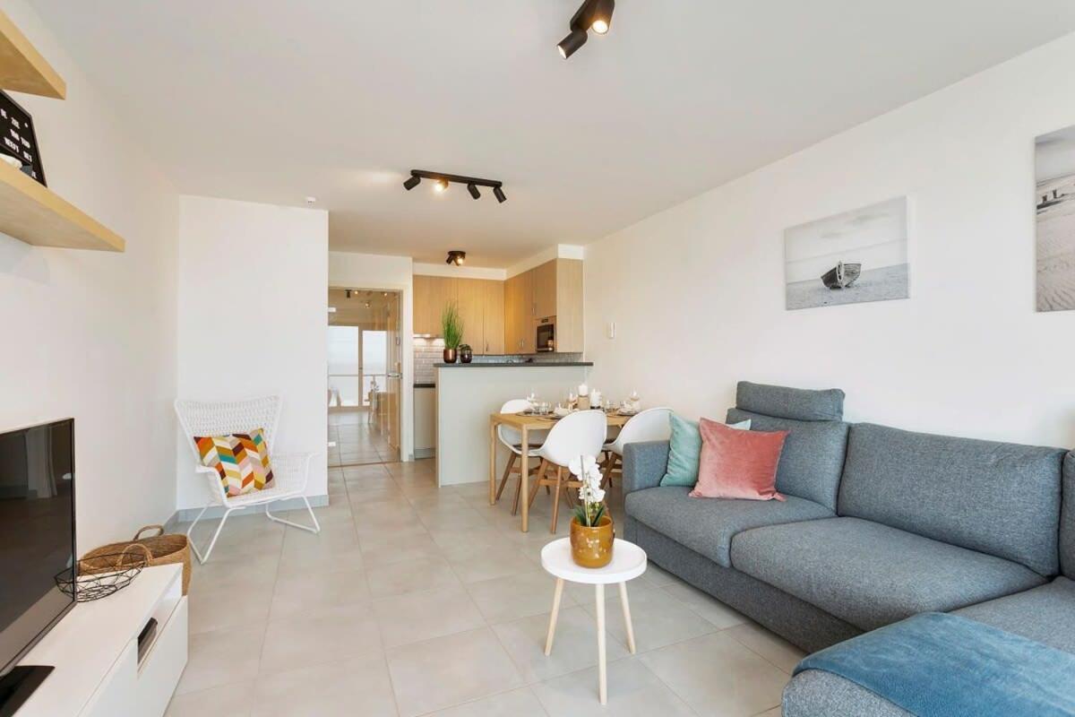 Huswell - Cosy Apartment With Amazing Beach View Ostende Kültér fotó